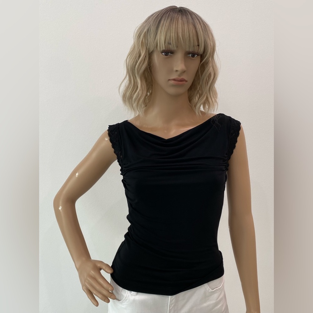 BCBG MaxAzria Black Feminine Top - Picture 10 of 12